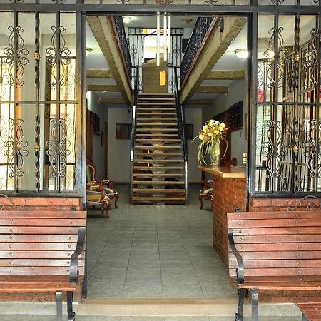Hotel El Lago 2 Перейра Экстерьер фото